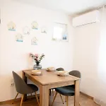 Dora's Apartmán *